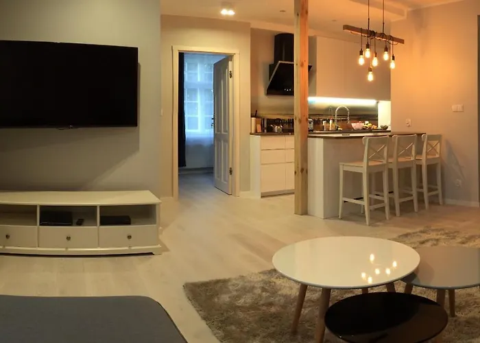 Sopot, Big Apartment For 6!!! Air Condition, Jacuzzi